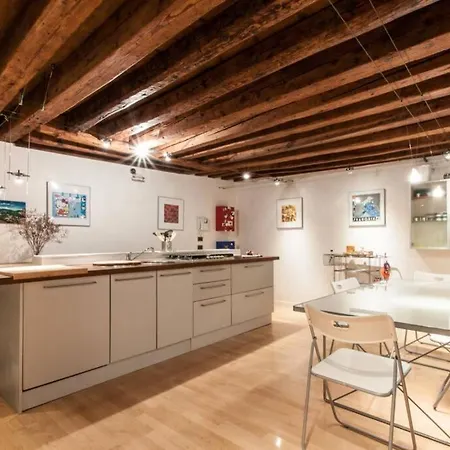 Lägenhet Bellissimo In Palazzo Storico *